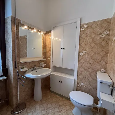 Apartment At Few Steps From The - Larihome A16