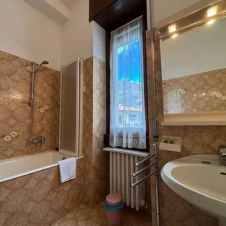 At Few Steps From The - Larihome A16 Dongo