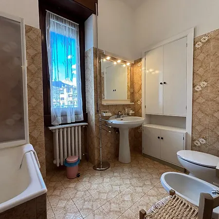 At Few Steps From The - Larihome A16 Apartment Dongo